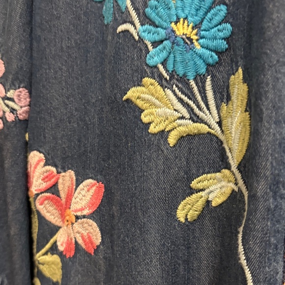 Johnny Was Navy Floral Embroidered Jean Jacket - Picture 7 of 16